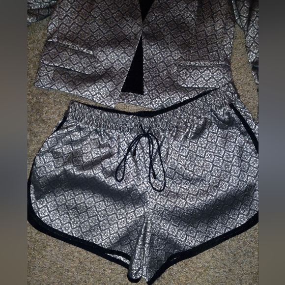 NWOT Victoria's Secret 2014 Suit Set - Blazer/Shorts - Picture 2 of 10